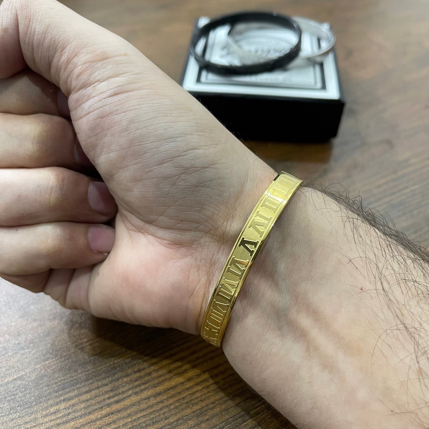 Royal Roman Numerals Golden Kara Bracelet Men Punk Bracelet Stainless Steel Roman Bracelets For Men Jewelry