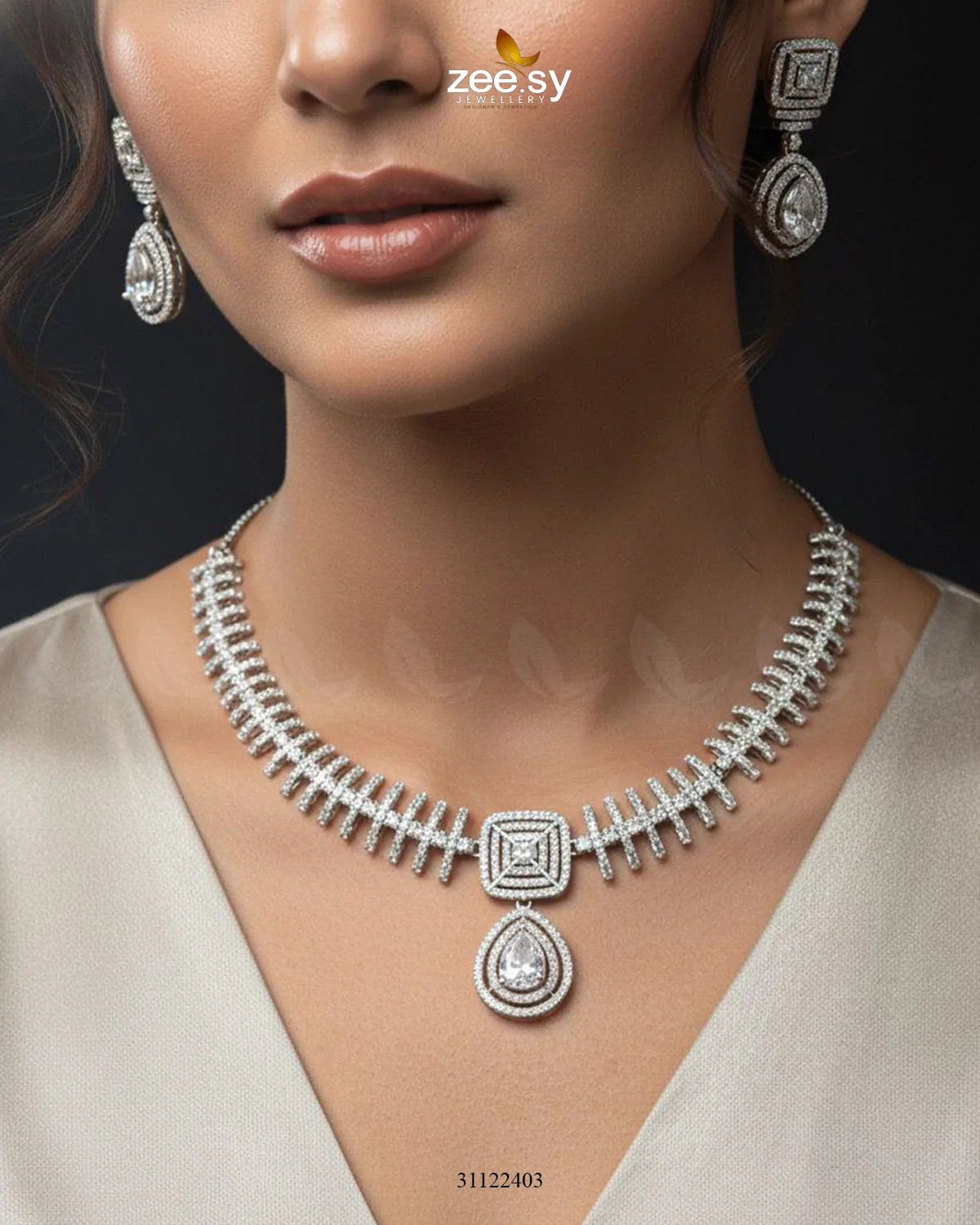 Kavita Art Oval Crystal Necklace Set